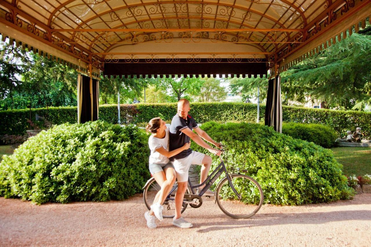 Abano Ritz Hotel Terme Abano Terme Esterno foto The entrance to the hotel