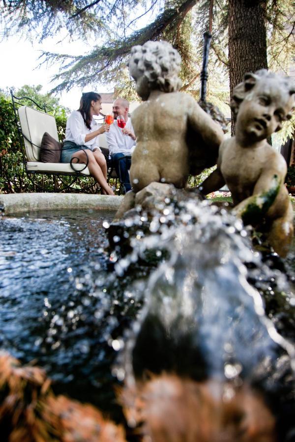 Abano Ritz Hotel Terme Abano Terme Esterno foto Fountain in the garden