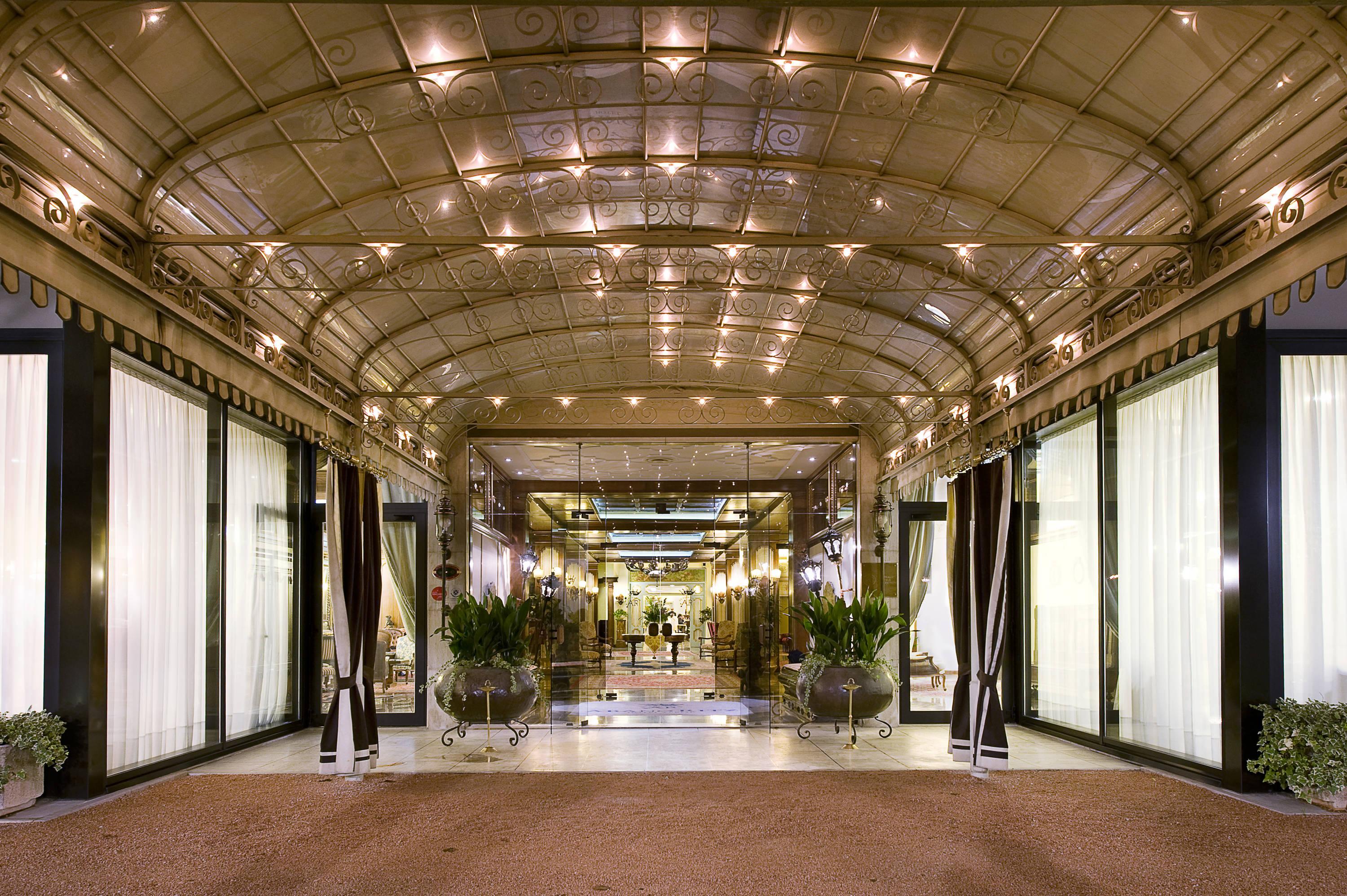 Abano Ritz Hotel Terme Abano Terme Esterno foto The interior of the shopping mall